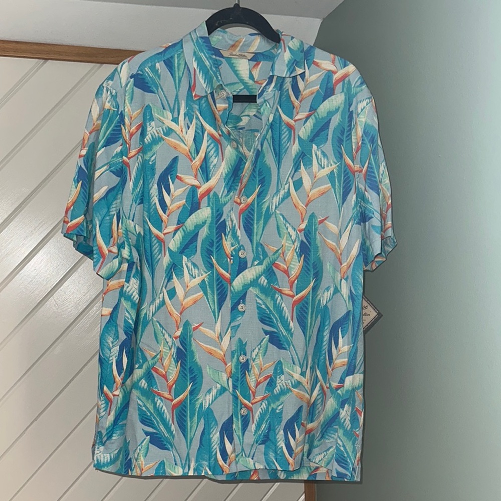 Tropical Blue Floral Men's Shirt. Size large